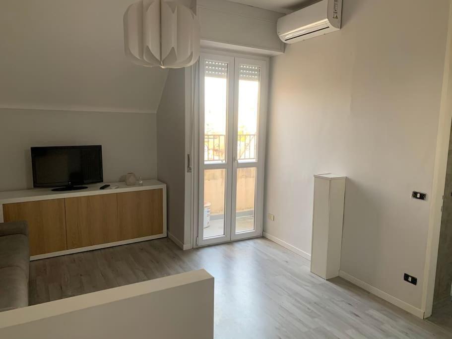 Апартаменты Milano Besana Rent House Экстерьер фото